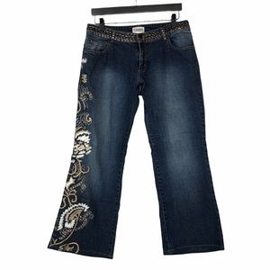Vanity Collection Embroidered Cropped Jean